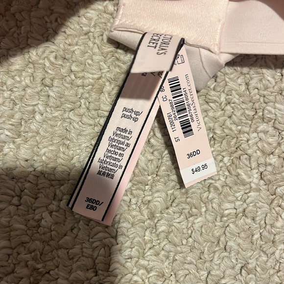 NWT Victoria’s Secret Push Up Freedom Cloud Bra 36DD - Picture 3 of 3